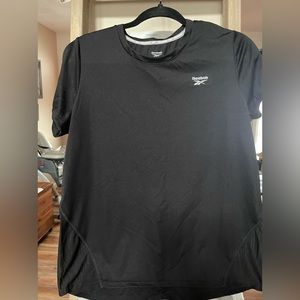 Reebok t shirt